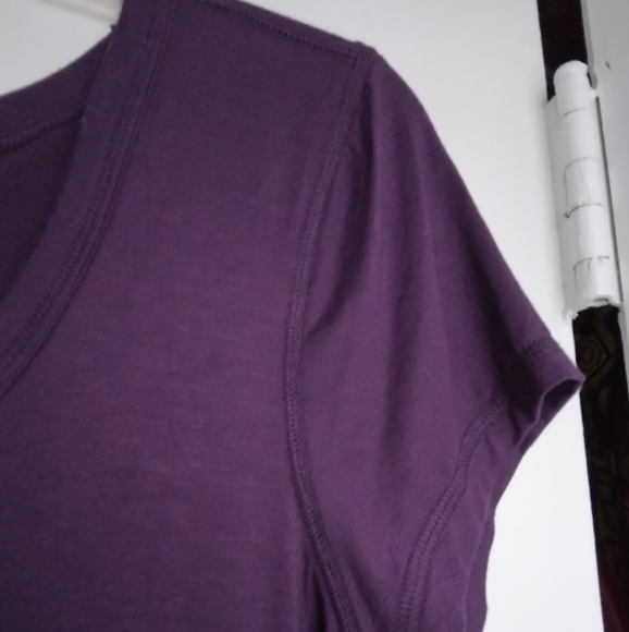 NEW Women's Purple Short Sleeve Blouse - Picture 1 of 6